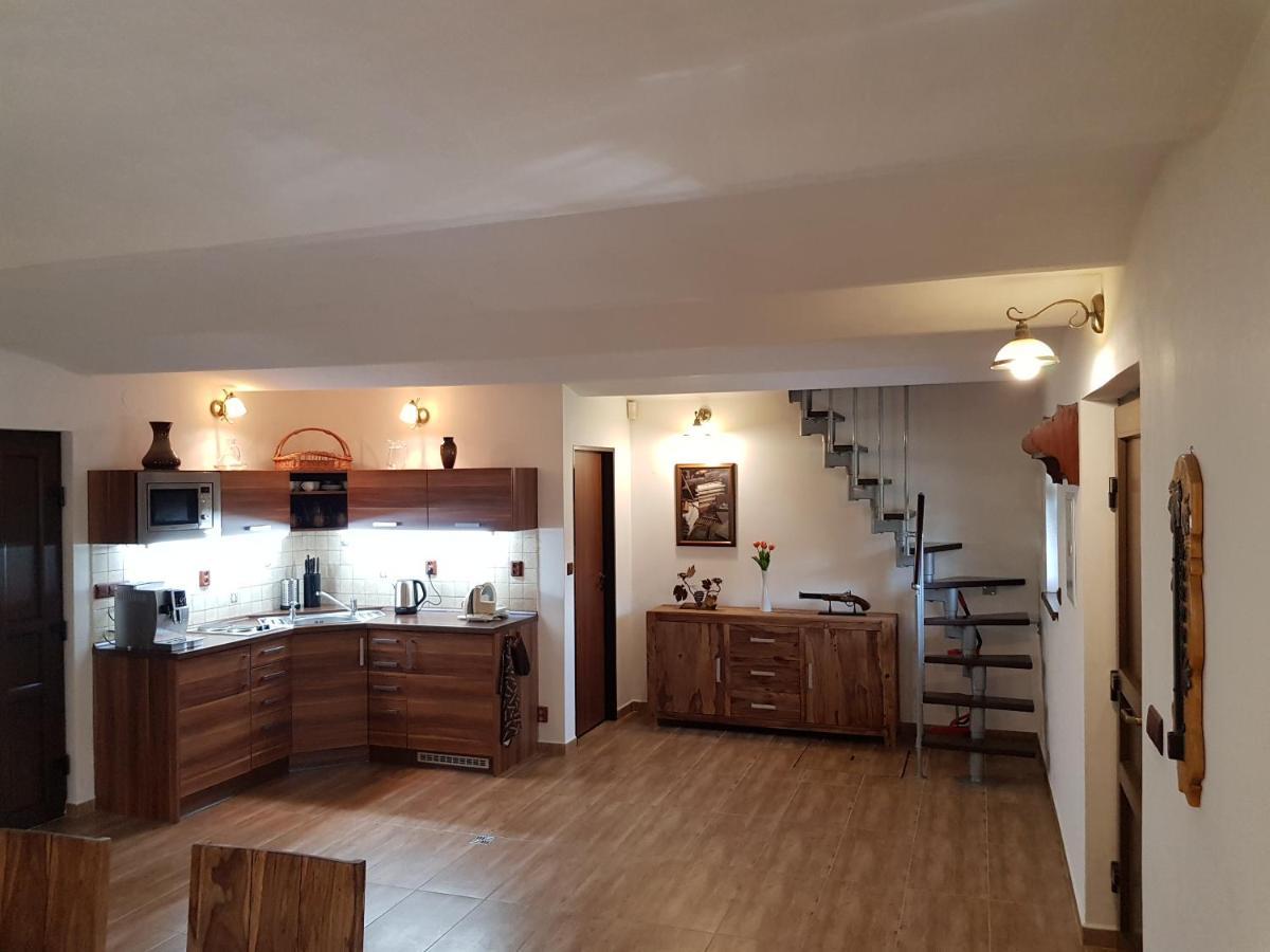 Sklep U Cejku Villa Mutenice Bagian luar foto